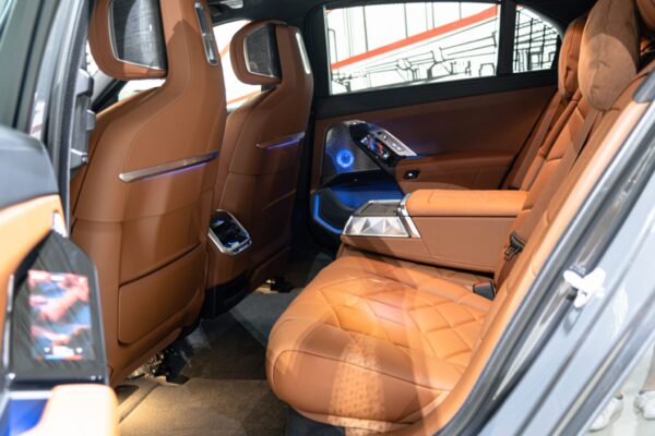 BMW 740I – GRAY - Image 6