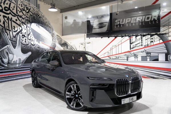 BMW 740I – GRAY