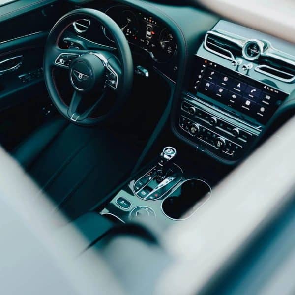 Bentley Bentayga 2021 (Blue) - Image 8