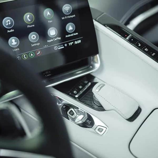 Chevrolet Corvette 2021 (White) - Image 8