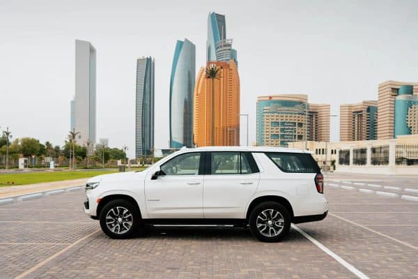 Chevrolet Tahoe 2023 - Image 2