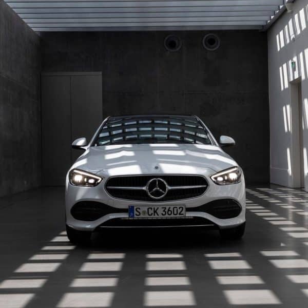 Mercedes C200 2023 (White) - Image 3