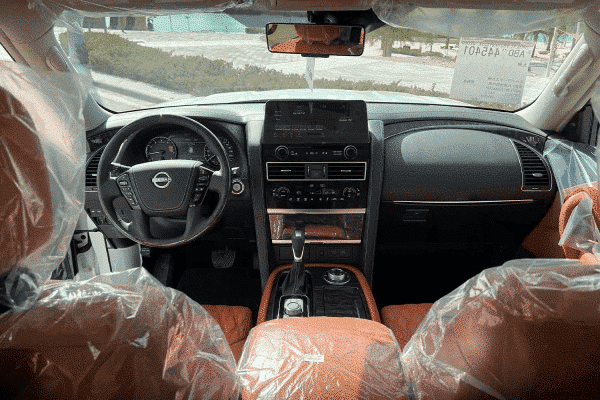 Nissan Patrol Platinum 2022 White - Image 7
