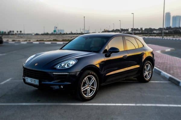 Porsche Macan Blue - Image 3