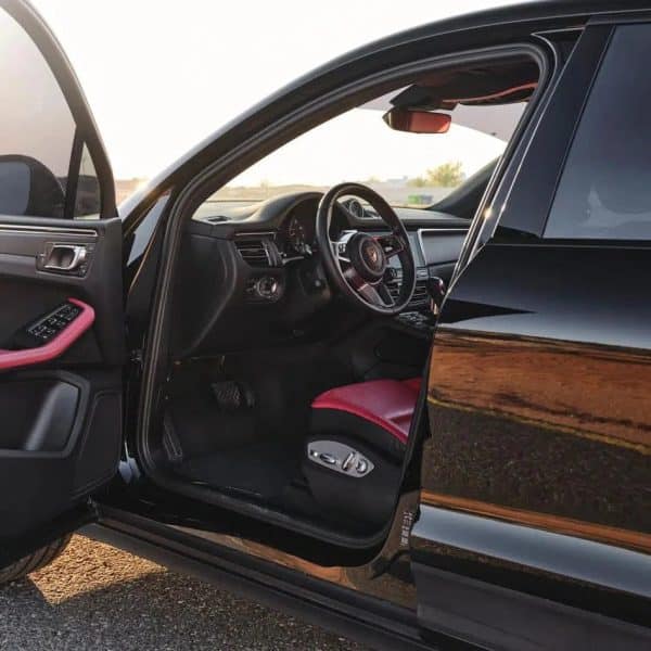 Porsche Macan Black - Image 6