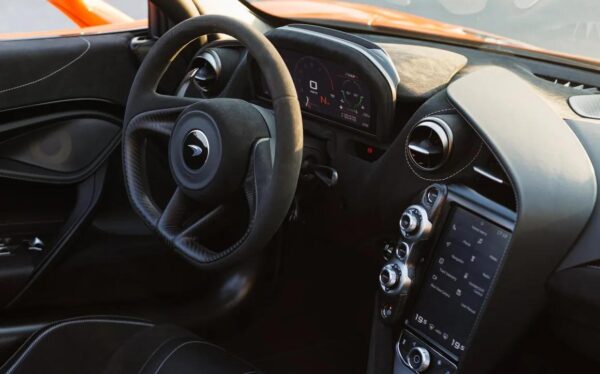 Mclaren 720S - 2023 - Image 6