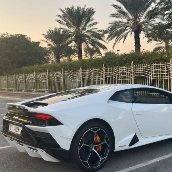 Lamborghini Huracan Evo 2023 (White) - Image 2
