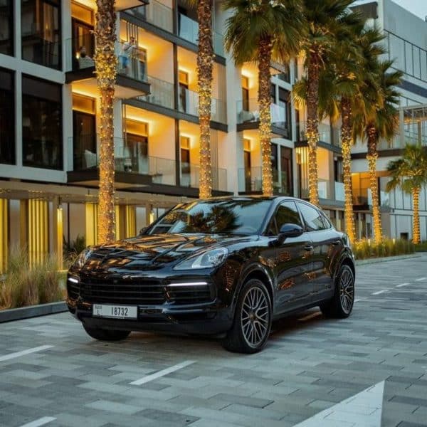 Porsche Cayenne 2022 (Black) - Image 3