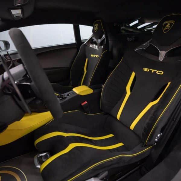 Lamborghini Huracan Sto - Image 4