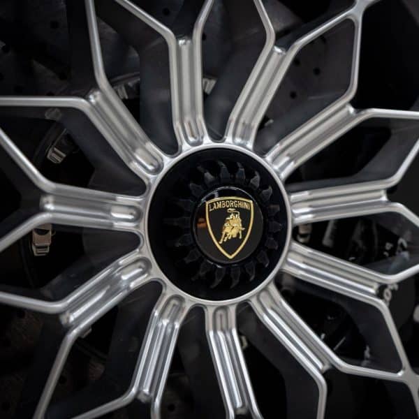 Lamborghini Huracan Sto - Image 3