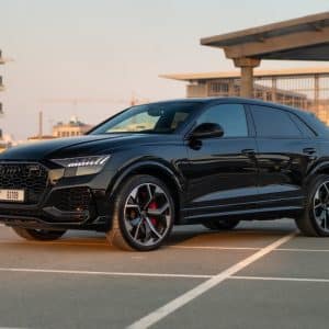 Audi Rs Q8 (Black)