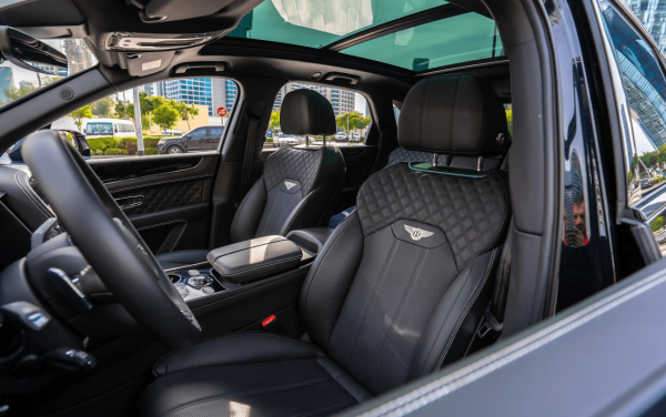 Rent Bentley Bentayga (Black), 2022 in Dubai - Image 7