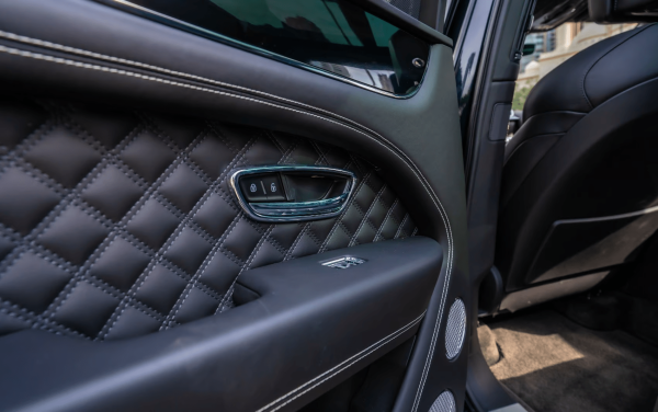 Rent Bentley Bentayga (Black), 2022 in Dubai - Image 5