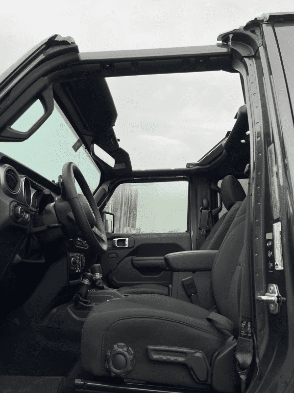 Rent Jeep Wrangler (Black), 2021 in Dubai - Image 6