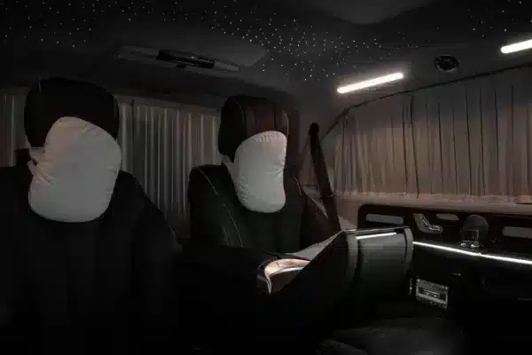 Rent Mercedes V250 (Black), 2020 in Dubai - Image 5