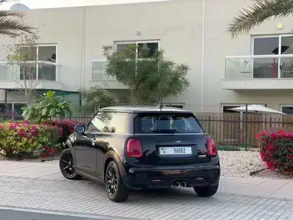 Rent Mini Cooper (Black), 2019 in Dubai - Image 5