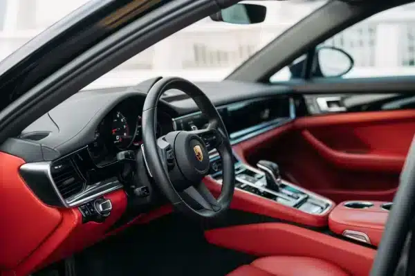 Rent Porsche Panamera (Black), 2021 in Dubai - Image 7