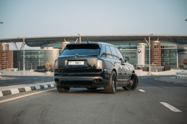 Rent Rolls Royce Cullinan (Black), 2020 in Dubai - Image 3