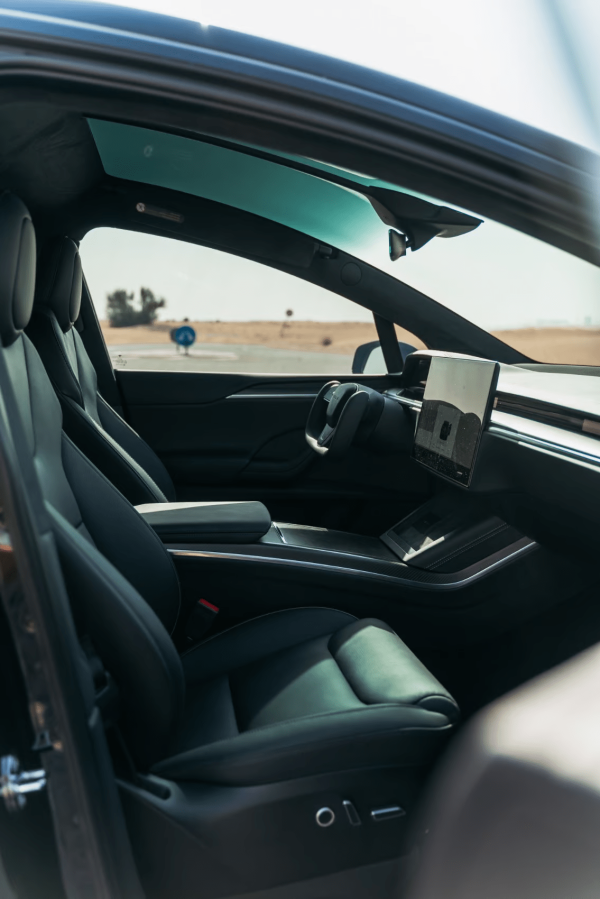 Rent Tesla Model X Plaid (Black), 2022 in Dubai - Image 4