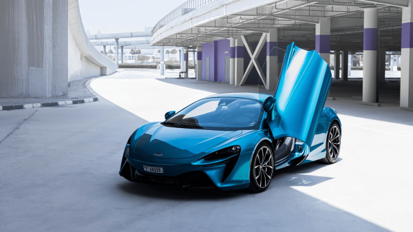 Rent McLaren Artura (Blue), 2023 in Dubai - Image 2
