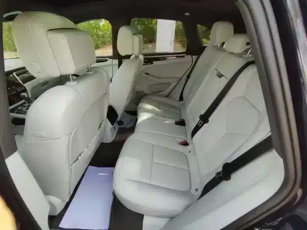 Rent Porsche Macan (Dark Blue), 2021 in Dubai - Image 4