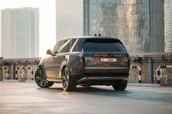 Rent Range Rover Vogue (Dark Grey), 2024 in Dubai - Image 7