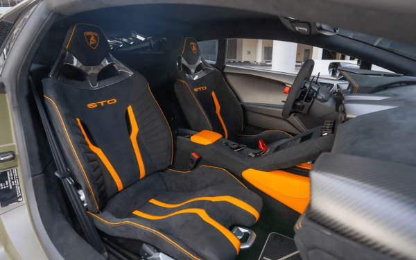Rent Lamborghini Huracan STO (Green), 2023 in Dubai - Image 6