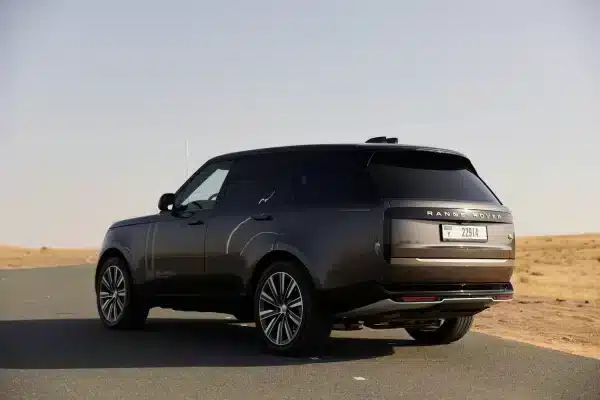 Rent Range Rover Vogue (Grey), 2024 in Dubai - Image 8