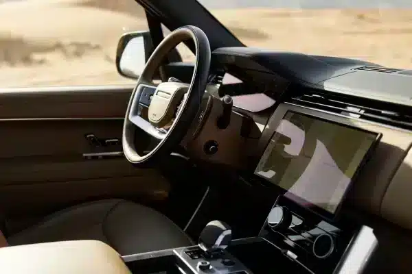 Rent Range Rover Vogue (Grey), 2024 in Dubai - Image 5