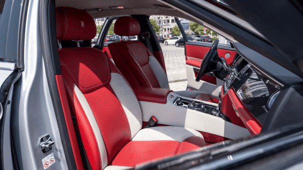 Rent Rolls Royce Ghost (Silver), 2019 in Dubai - Image 3