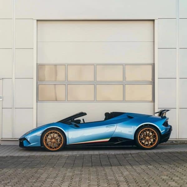 Lamborghini Huracan Performante Spyder (Blue) - Image 3