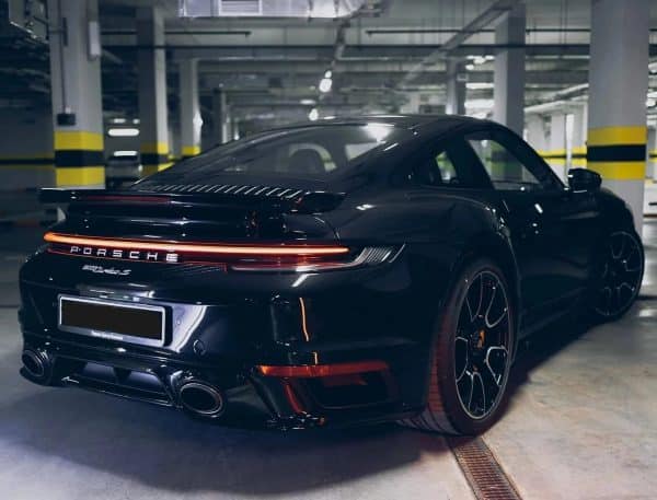 Porche 911 Turbo S (Black)