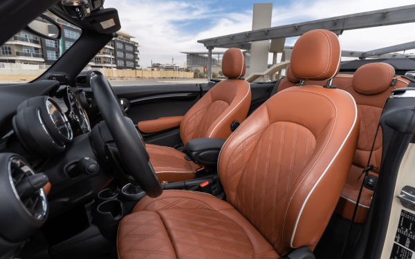 Rent Mini Cooper (White), 2020 in Dubai - Image 6